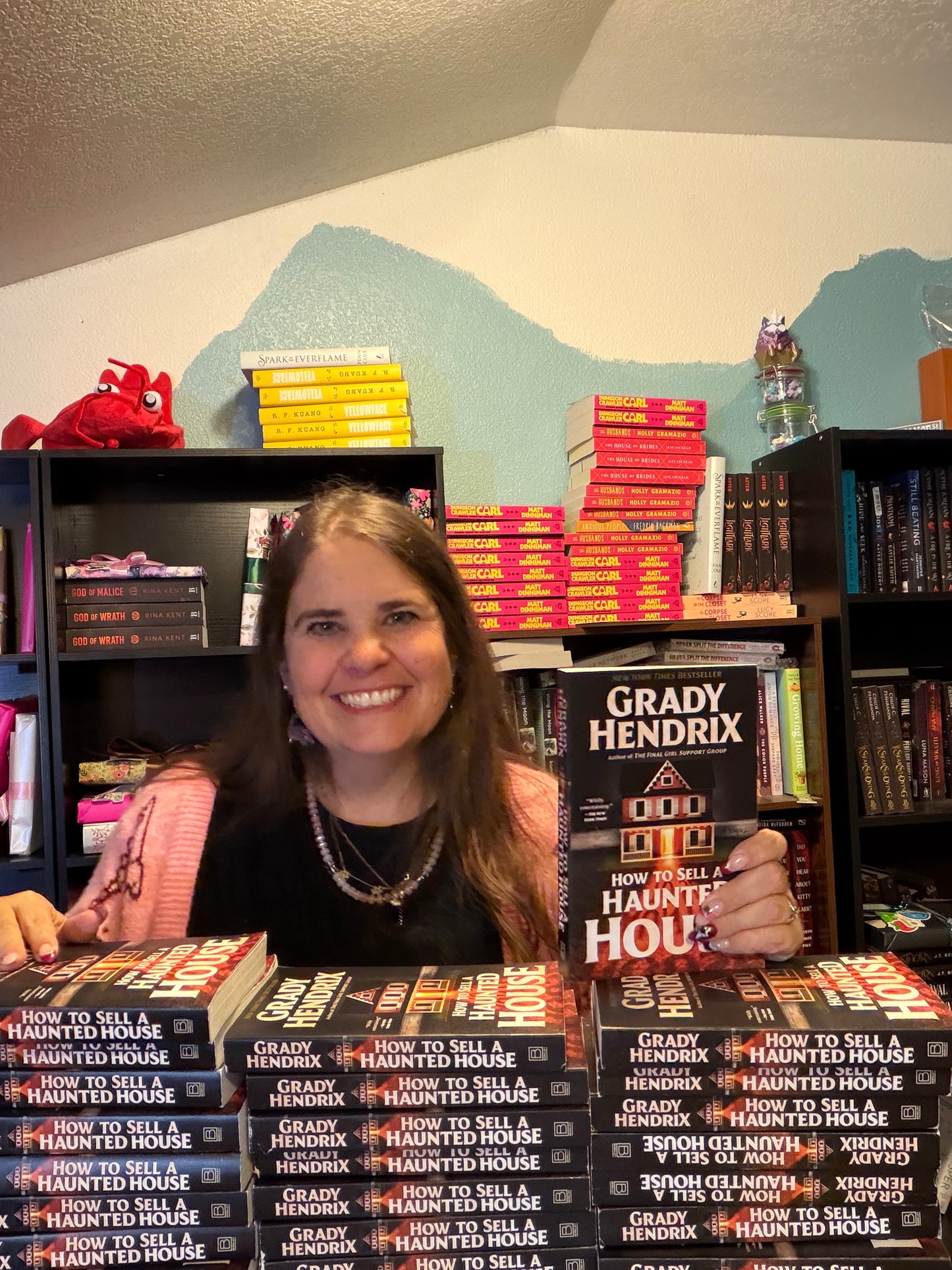 👻 OCTOBER BOOK CLUB: HOW TO SELL A HAUNTED HOUSE 🏚️