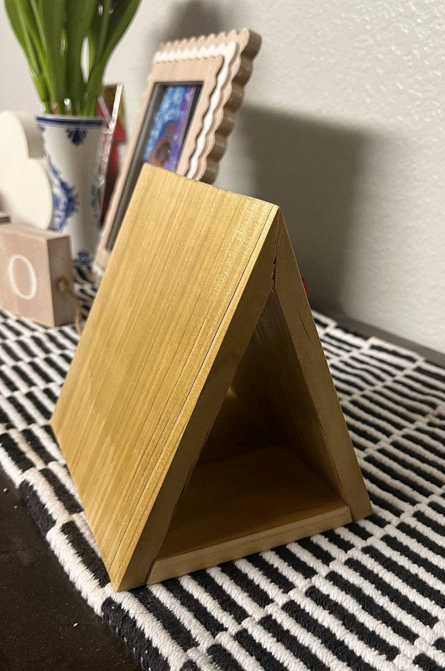 π The Book Nook PageKeeper